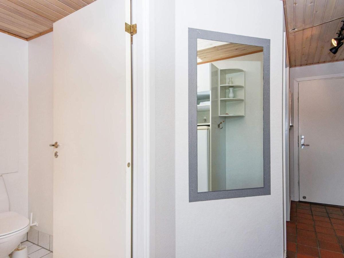 6 Person Holiday Home In Fan Fanø Exteriör bild